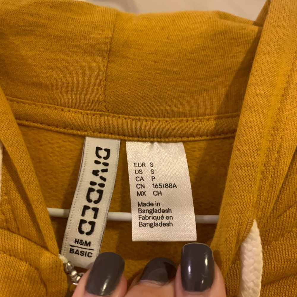 H&M zip up jacket - Picture 2 of 2